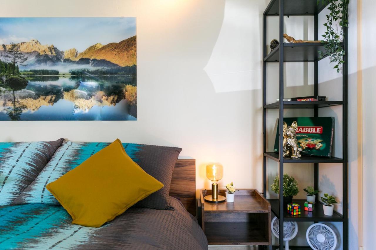 Spirit Apartments - Studio 1 - Kueche - Parkplatz Engelberg Esterno foto