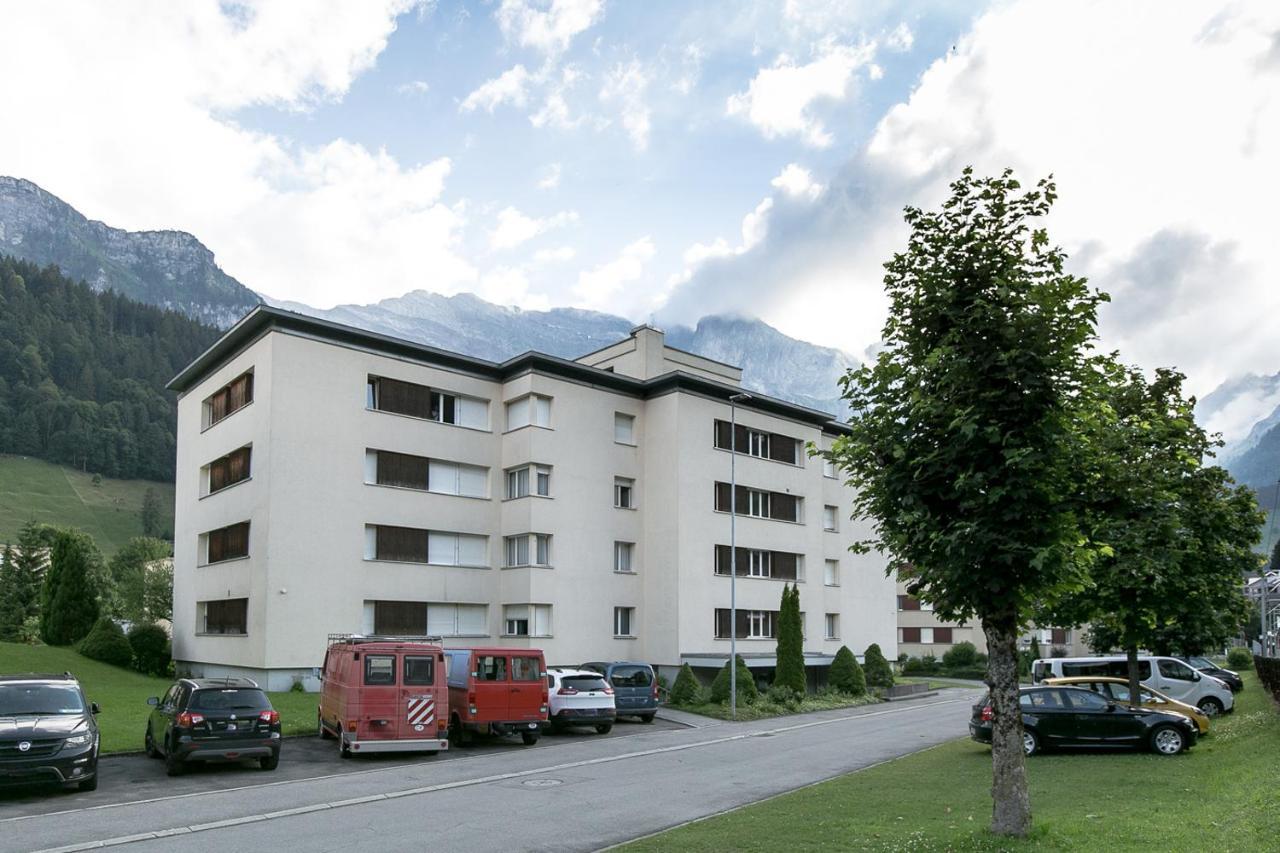 Spirit Apartments - Studio 1 - Kueche - Parkplatz Engelberg Esterno foto